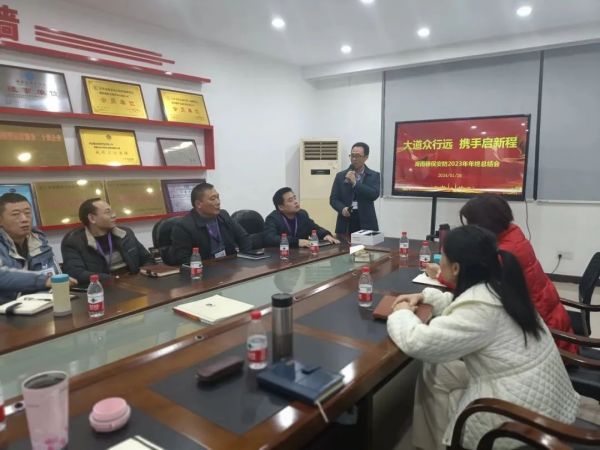 远程监控,报警巡逻,清机加钞,清分整点,凭证寄库,头寸箱寄库,商铺安保,智能家居 远程监控,报警巡逻,清机加钞,清分整点,凭证寄库,头寸箱寄库,商铺安保,智能家居